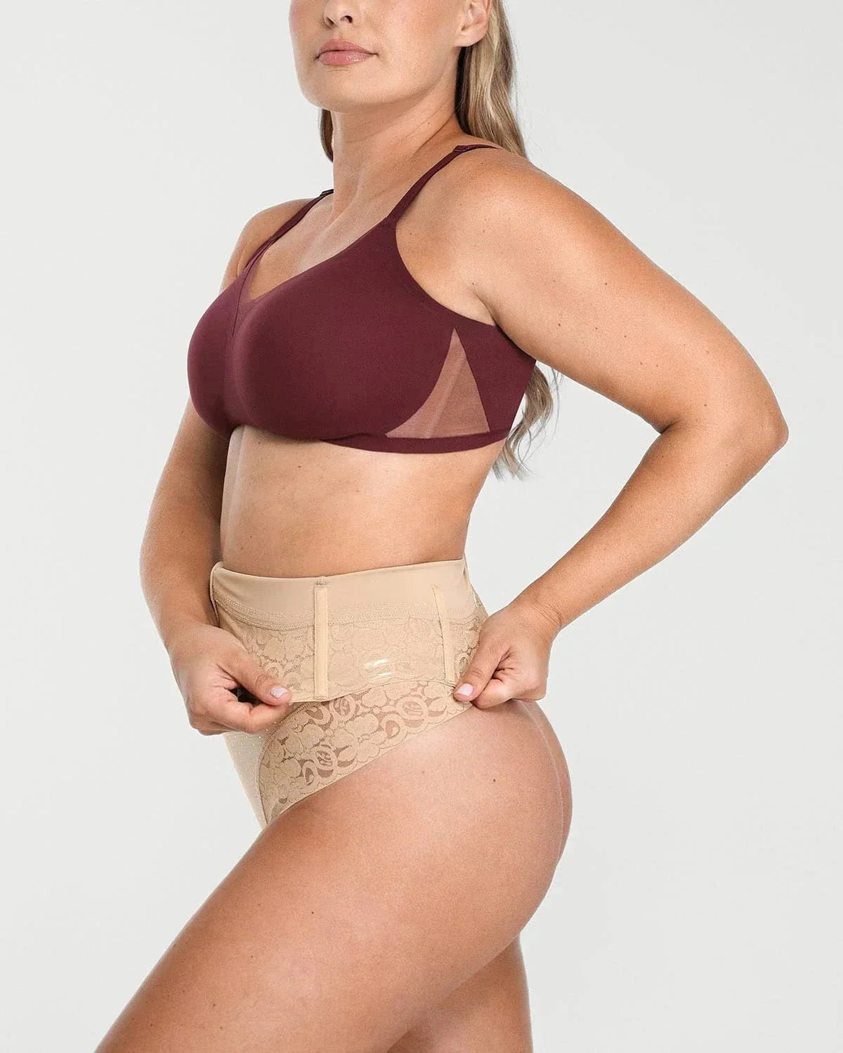Bare Essentials™ AirSlim® High - Waisted Polka Dot Shaping Thong - Komfortfit Bra