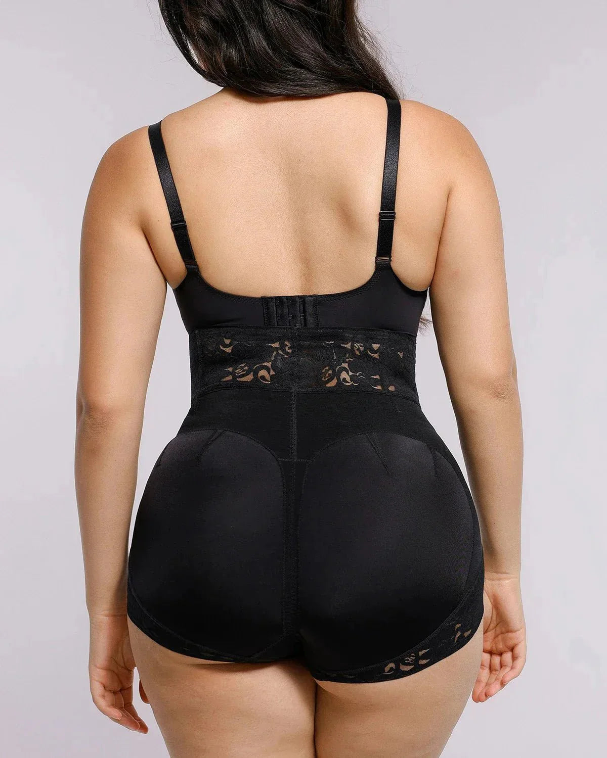Bare Essentials™ AirSlim® Mid - Rise Shaper Brief - Komfortfit Bra