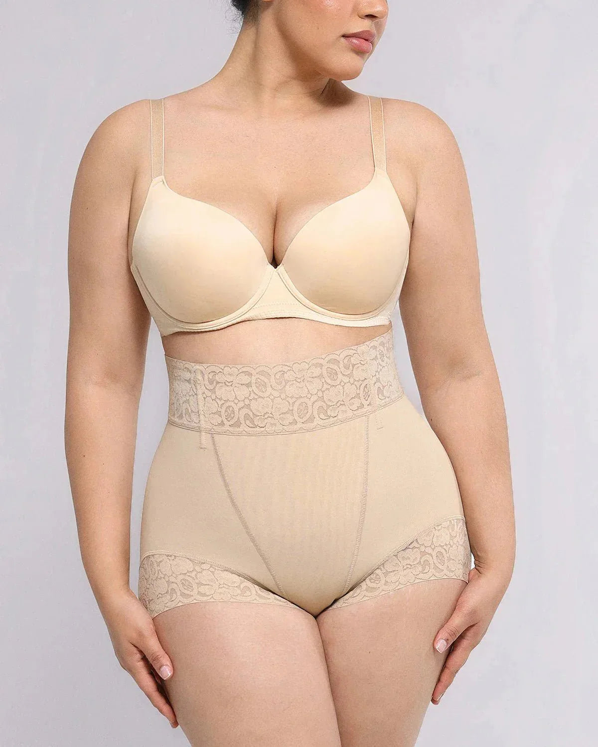 Bare Essentials™ AirSlim® Mid - Rise Shaper Brief - Komfortfit Bra