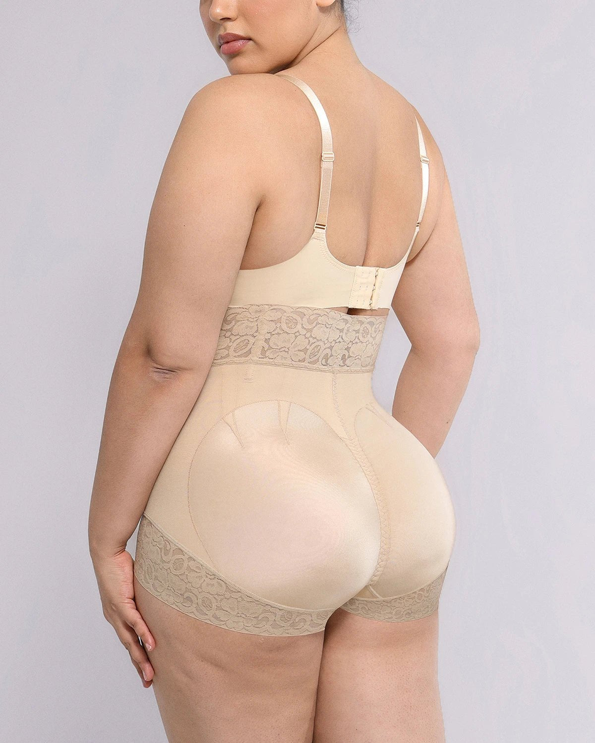 Bare Essentials™ AirSlim® Mid - Rise Shaper Brief - Komfortfit Bra
