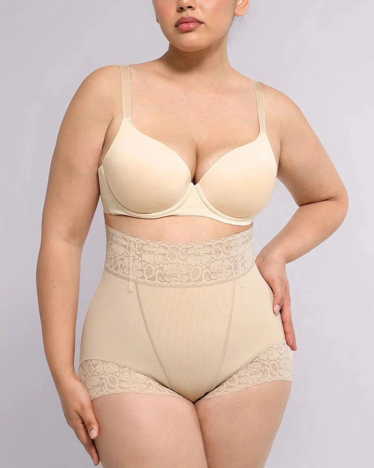 Bare Essentials™ AirSlim® Mid - Rise Shaper Brief - Komfortfit Bra