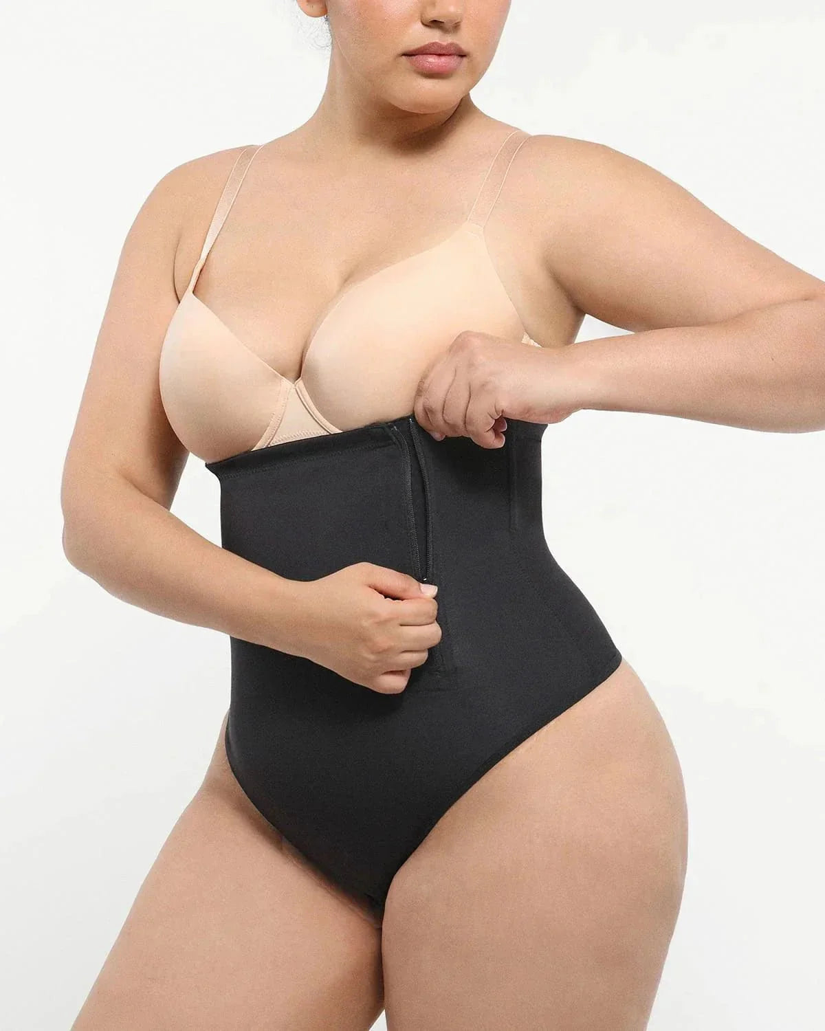 Bare Essentials™ AirSlim® Side Zip Thong - Komfortfit Bra