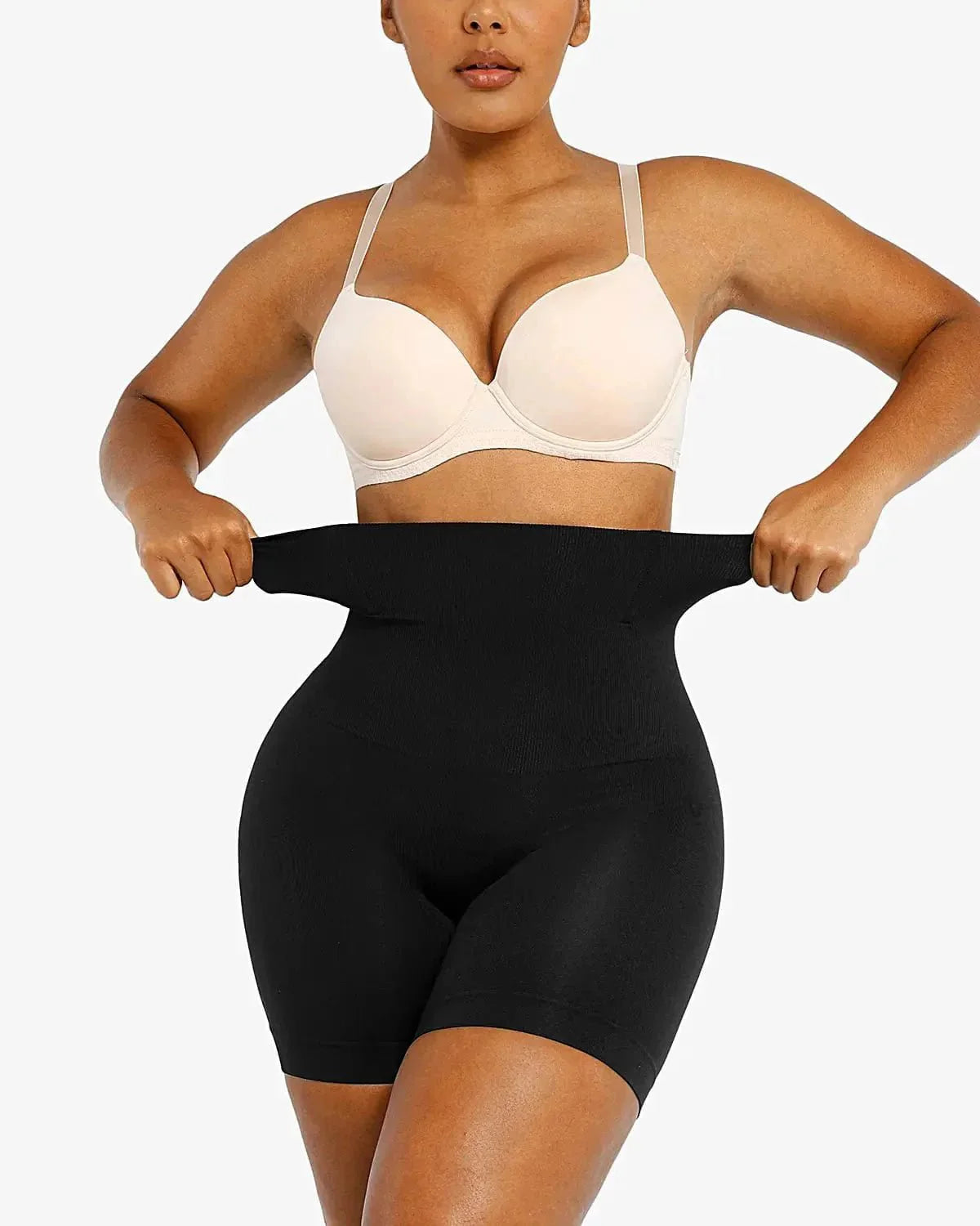 Bare Essentials™ Skin Flow™ Eco Contour Seamless Thong - Komfortfit Bra