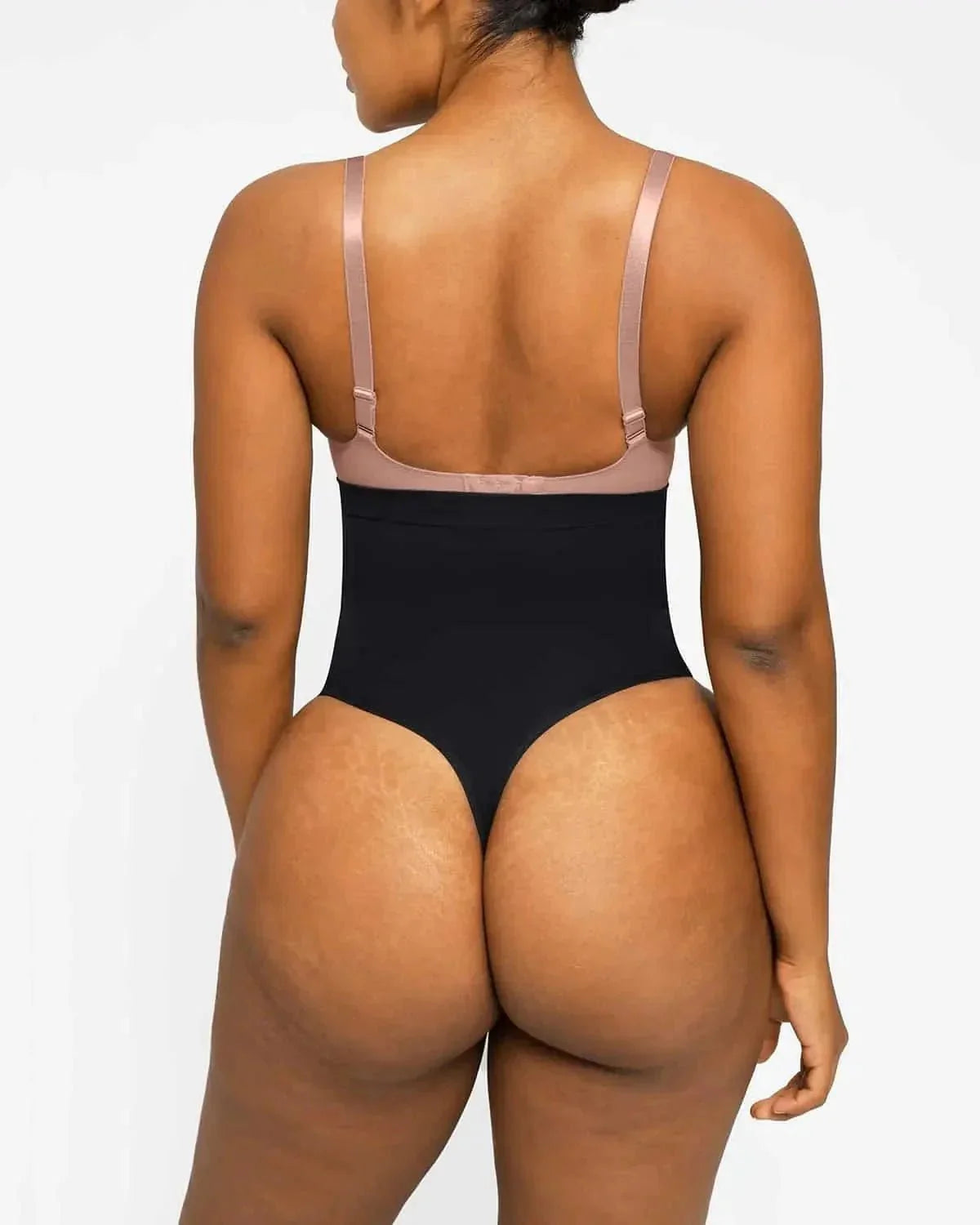 Bare Essentials™ Skin Flow™ Eco Contour Seamless Thong - Komfortfit Bra