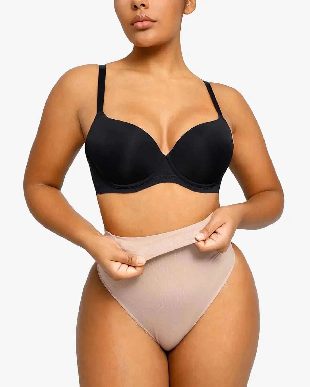 Bare Essentials™ Skin Flow™ Eco Contour Seamless Thong - Komfortfit Bra