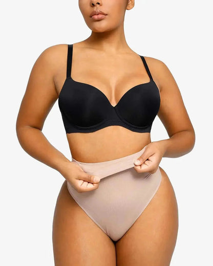 Bare Essentials™ Skin Flow™ Eco Contour Seamless Thong - Komfortfit Bra