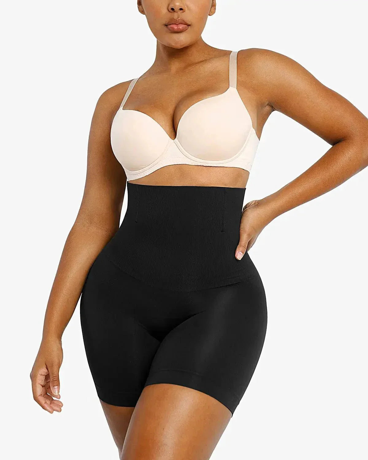 Bare Essentials™ Skin Flow™ Eco Contour Seamless Thong - Komfortfit Bra