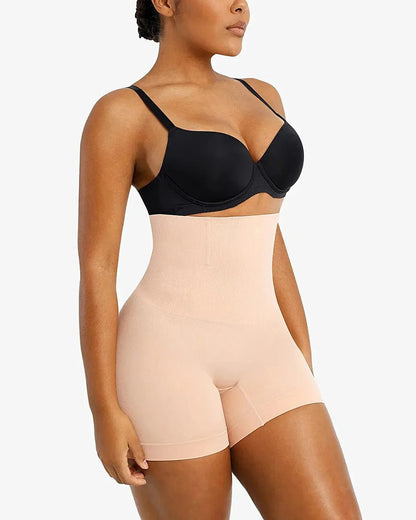Bare Essentials™ Skin Flow™ Eco Contour Seamless Thong - Komfortfit Bra