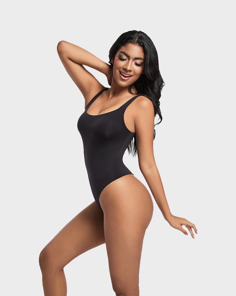 Seamless Sculpt Sleeveless Scoop Neck Thong Bodysuit - Komfortfit Bra